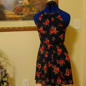 Gorgeous little summer dress